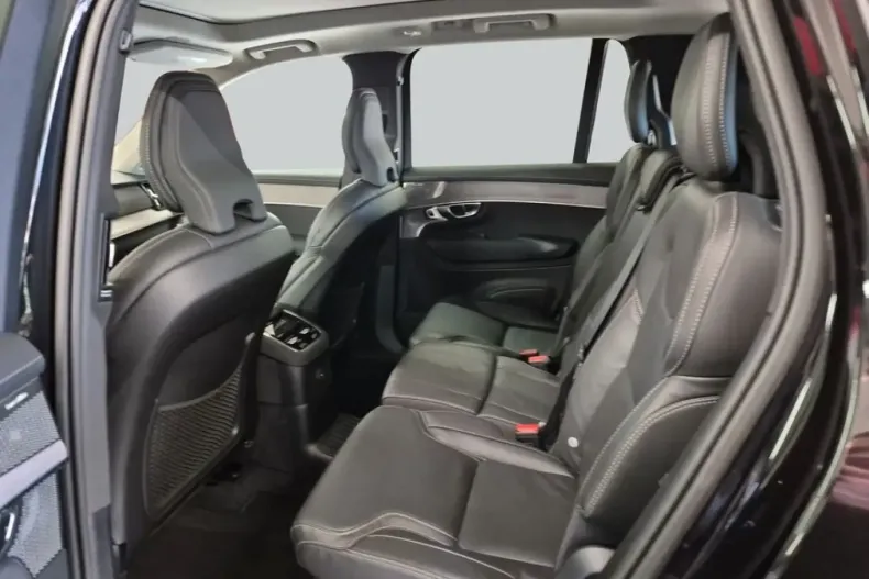 Volvo XC90 din 2025 cu 18.303 km - oferta VOL172813 - foto 9