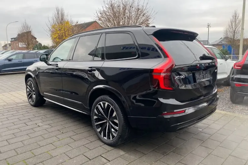 Volvo XC90 din 2025 cu 23.849 km - oferta VOL172814 - foto 3