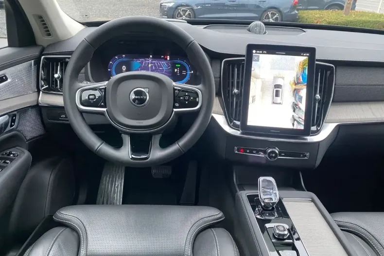 Volvo XC90 din 2025 cu 23.849 km - oferta VOL172814 - foto 10