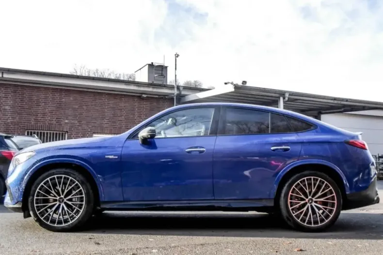 Mercedes-Benz GLC 43 AMG din 2024 cu 7.650 km - oferta MER172818 - foto 1