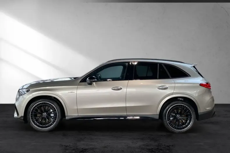 Mercedes-Benz GLC 43 AMG din 2024 cu 6.490 km - oferta MER172819 - foto 2
