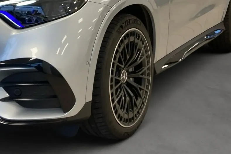 Mercedes-Benz GLC 43 AMG din 2025 cu 8.124 km - oferta MER172820 - foto 7