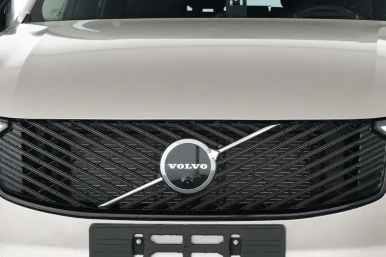 Volvo XC90 din 2025 cu 25.438 km - oferta VOL172821 - foto 4