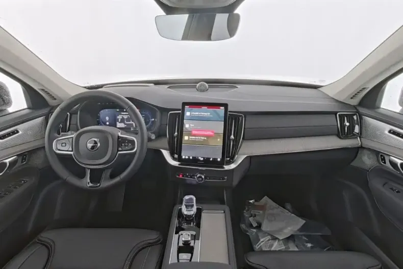 Volvo XC90 din 2025 cu 25.438 km - oferta VOL172821 - foto 5