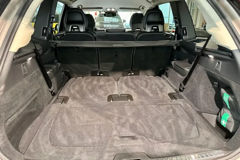 Volvo XC90 din 2025 cu 15.821 km - oferta VOL172822 - foto 4