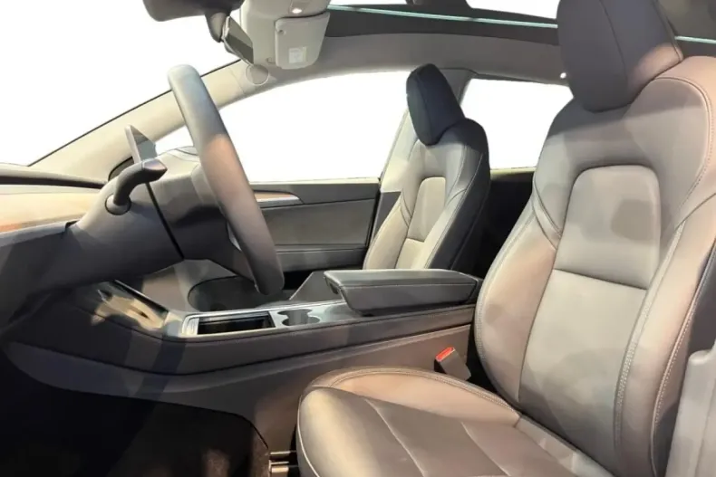 Tesla Model Y din 2023 cu 40.988 km - oferta TES172823 - foto 5