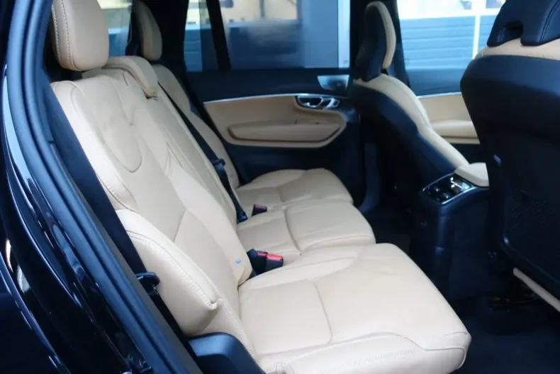 Volvo XC90 din 2024 cu 13.204 km - oferta VOL172824 - foto 11