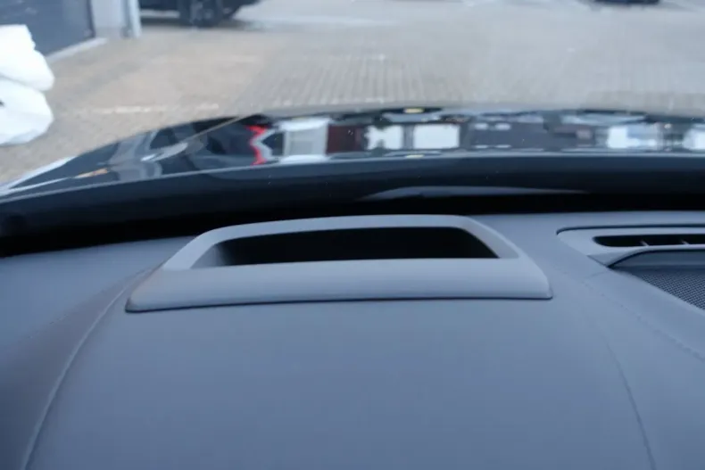 Volvo XC90 din 2024 cu 13.204 km - oferta VOL172824 - foto 18