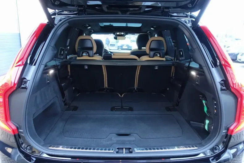 Volvo XC90 din 2024 cu 13.204 km - oferta VOL172824 - foto 22