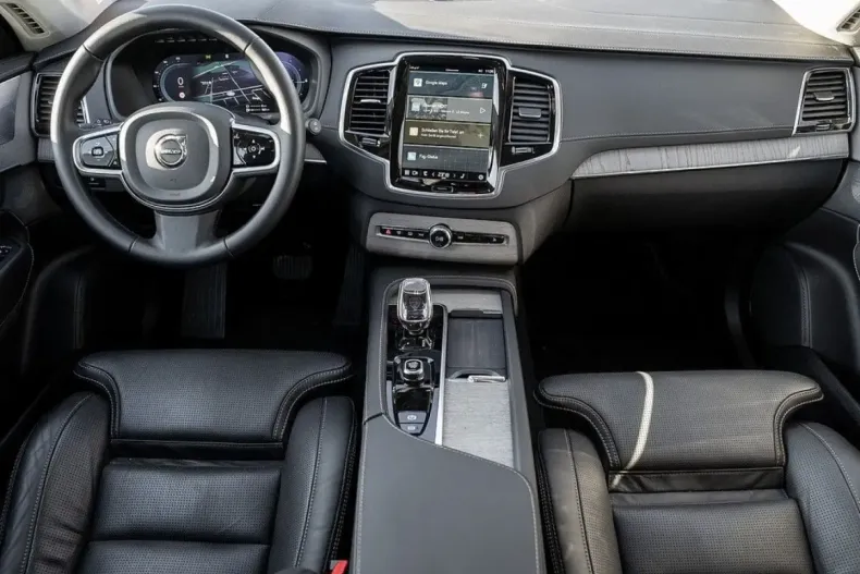 Volvo XC90 din 2024 cu 32.257 km - oferta VOL172826 - foto 9