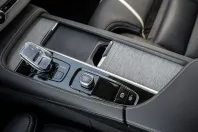 Volvo XC90 din 2024 cu 32.257 km - oferta VOL172826 - foto 17