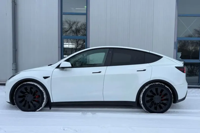 Tesla Model Y din 2022 cu 49.100 km - oferta TES172827 - foto 4
