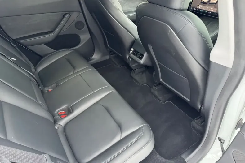 Tesla Model Y din 2022 cu 49.100 km - oferta TES172827 - foto 14