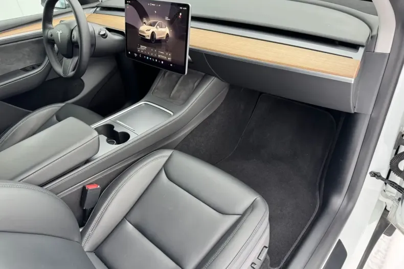 Tesla Model Y din 2022 cu 49.100 km - oferta TES172827 - foto 15