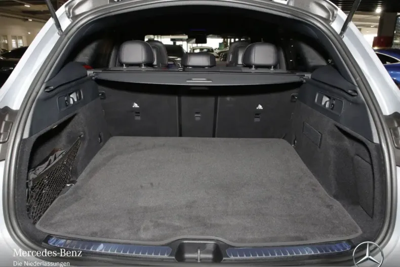 Mercedes-Benz GLC 43 AMG din 2023 cu 6.052 km - oferta MER172828 - foto 16