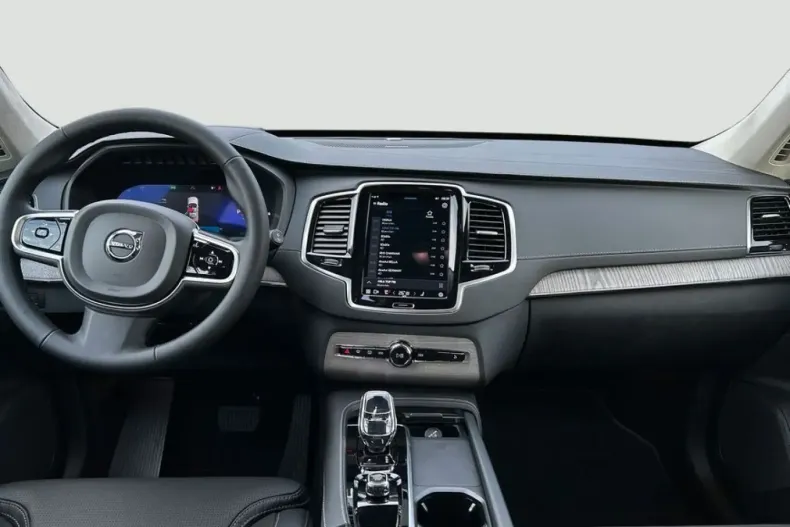 Volvo XC90 din 2023 cu 41.536 km - oferta VOL172829 - foto 7