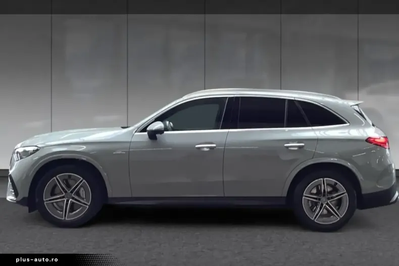 Mercedes-Benz GLC 43 AMG din 2025 cu 9.370 km - oferta MER172832 - foto 5