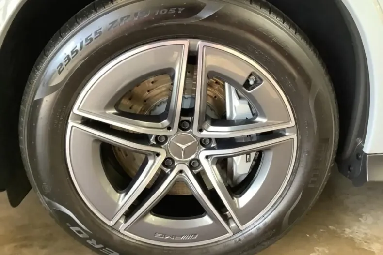 Mercedes-Benz GLC 43 AMG din 2025 cu 9.370 km - oferta MER172832 - foto 6