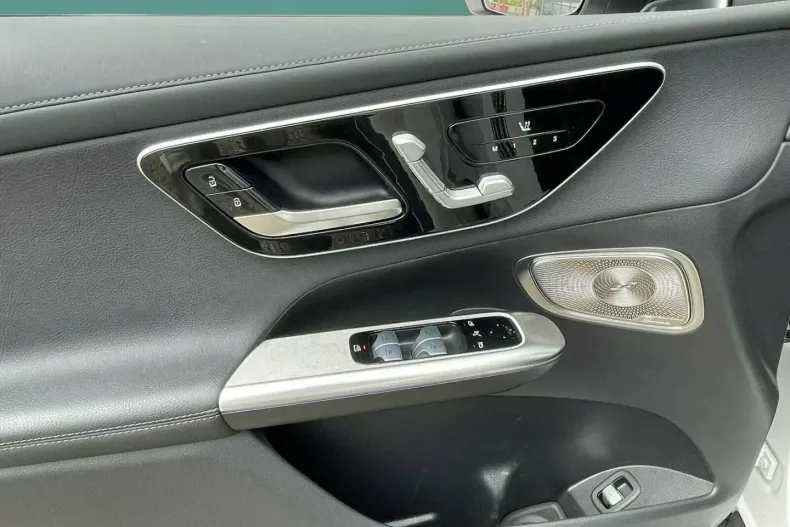 Mercedes-Benz GLC 43 AMG din 2024 cu 17.250 km - oferta MER172834 - foto 13