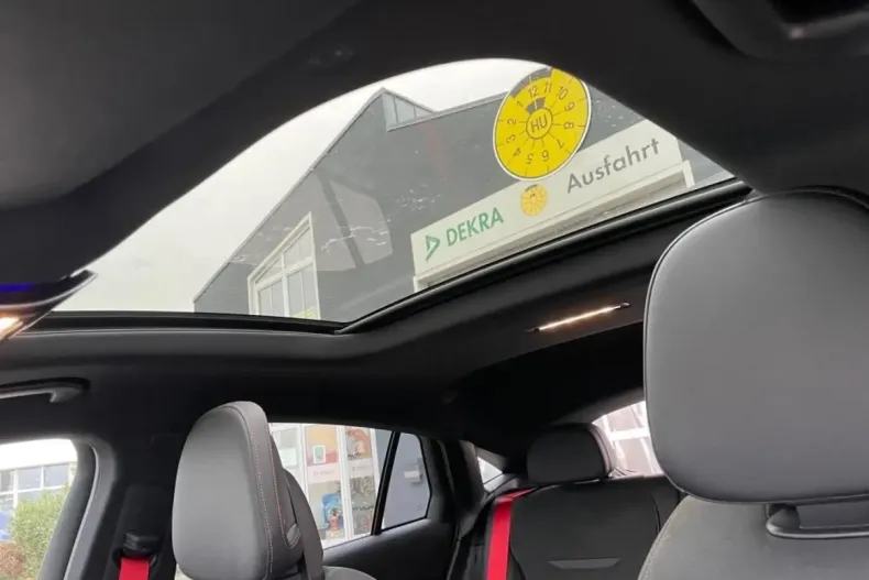 Mercedes-Benz GLC 43 AMG din 2024 cu 19.955 km - oferta MER172839 - foto 3