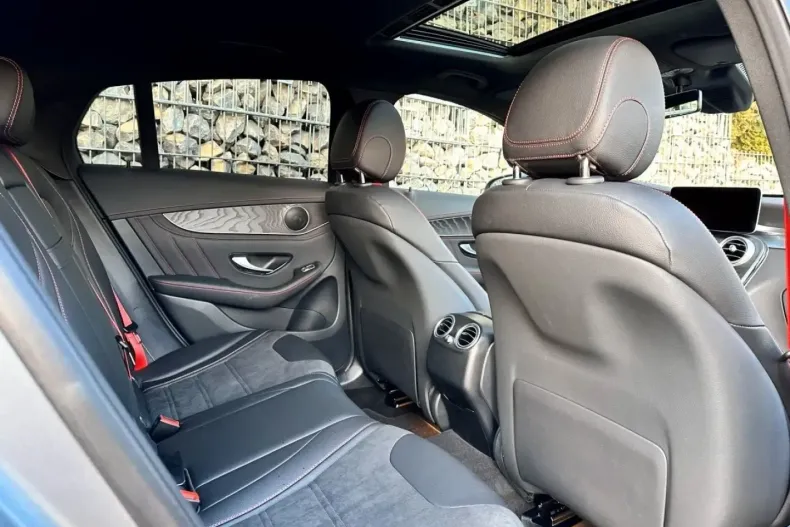 Mercedes-Benz GLC 43 AMG din 2023 cu 23.203 km - oferta MER172841 - foto 3