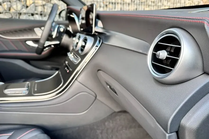 Mercedes-Benz GLC 43 AMG din 2023 cu 23.203 km - oferta MER172841 - foto 8