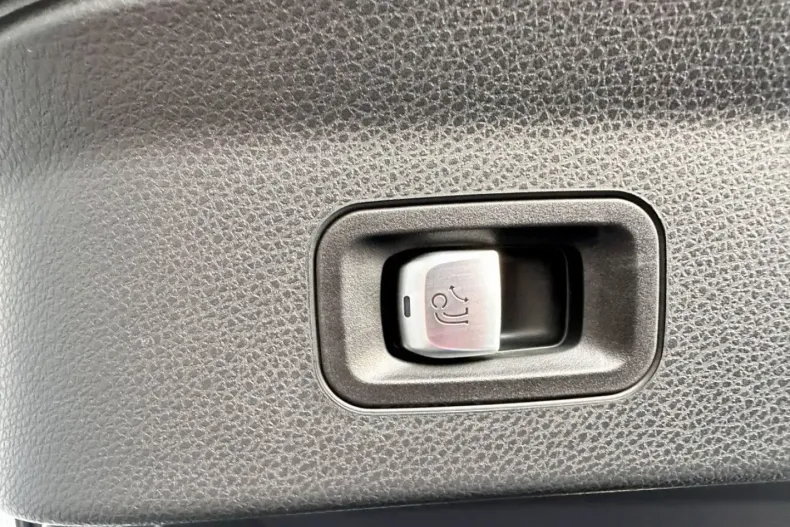 Mercedes-Benz GLC 43 AMG din 2023 cu 23.203 km - oferta MER172841 - foto 19