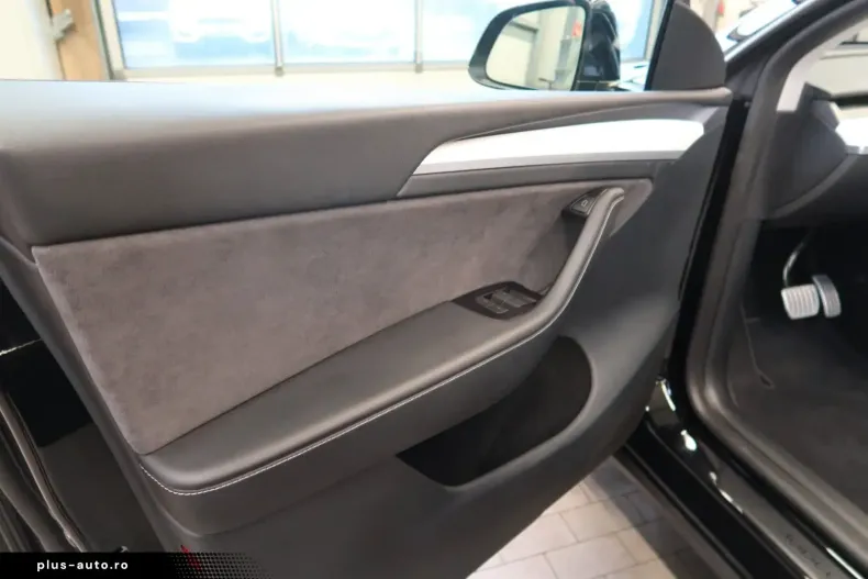 Tesla Model Y din 2024 cu 18.200 km - oferta TES172844 - foto 12