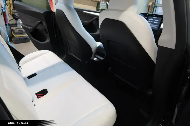 Tesla Model Y din 2024 cu 18.200 km - oferta TES172844 - foto 22