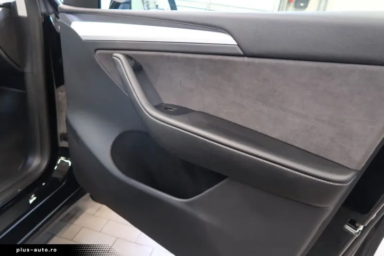 Tesla Model Y din 2024 cu 18.200 km - oferta TES172844 - foto 23