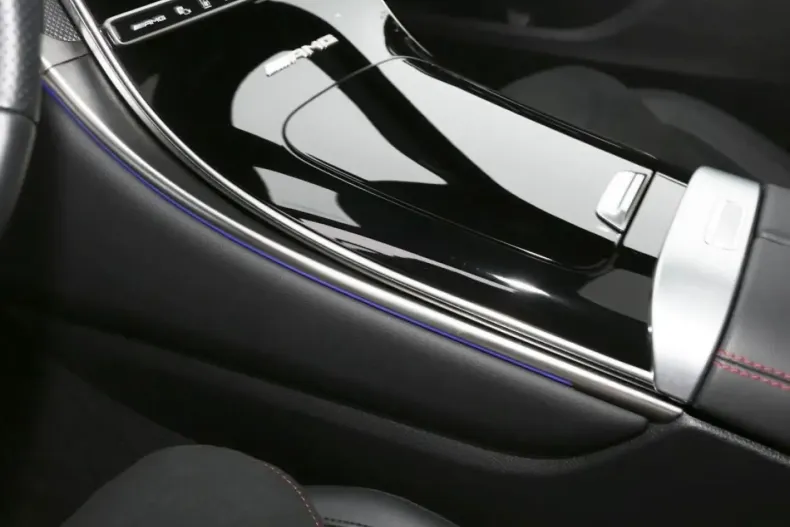 Mercedes-Benz GLC 43 AMG din 2025 cu 7.900 km - oferta MER172845 - foto 14