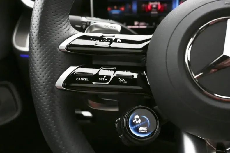 Mercedes-Benz GLC 43 AMG din 2025 cu 7.900 km - oferta MER172845 - foto 20