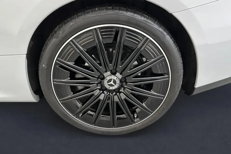 Mercedes-Benz CLE 300 din 2024 cu 14.453 km - oferta MER172850 - foto 5