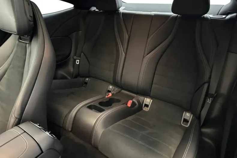 Mercedes-Benz CLE 300 din 2024 cu 14.453 km - oferta MER172850 - foto 11