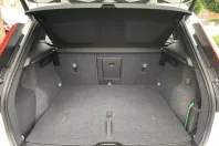 Volvo XC40 din 2023 cu 17.397 km - oferta VOL172851 - foto 14