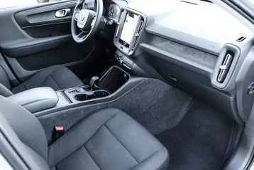 Volvo XC40 din 2023 - oferta VOL172853