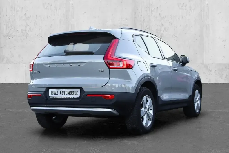 Volvo XC40 din 2023 cu 47.550 km - oferta VOL172853 - foto 2