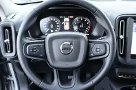 Volvo XC40 din 2023 cu 47.550 km - oferta VOL172853 - foto 5