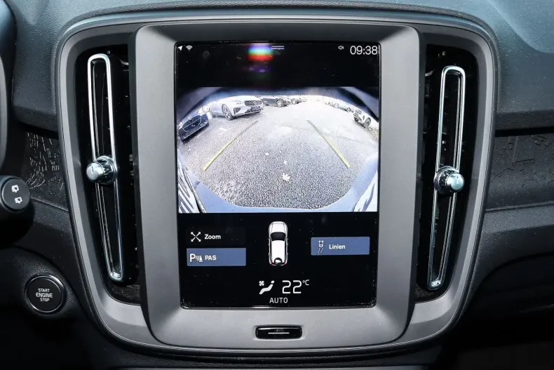 Volvo XC40 din 2023 cu 47.550 km - oferta VOL172853 - foto 8