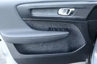 Volvo XC40 din 2023 cu 47.550 km - oferta VOL172853 - foto 9