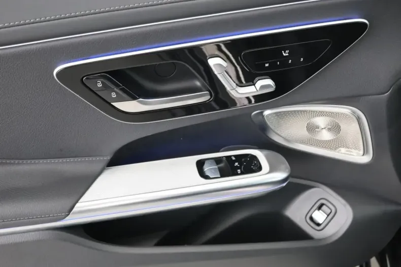 Mercedes-Benz CLE 300 din 2025 cu 18.501 km - oferta MER172855 - foto 21