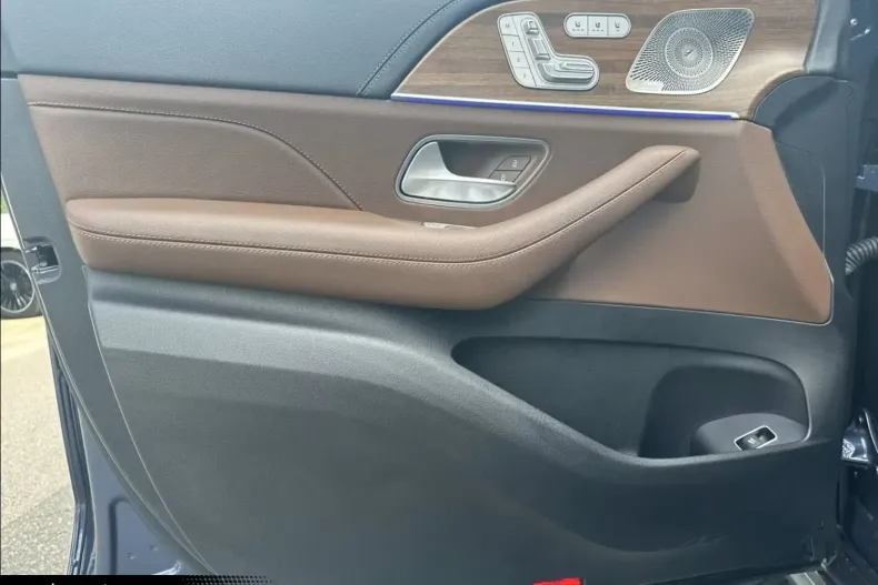 Mercedes-Benz GLS 350 din 2024 cu 35.200 km - oferta MER172856 - foto 15