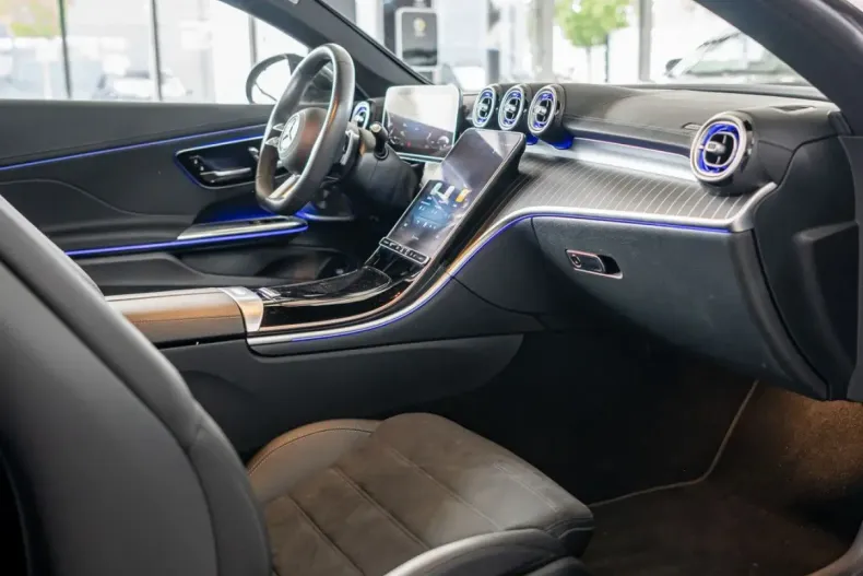 Mercedes-Benz CLE 200 din 2024 cu 14.186 km - oferta MER172858 - foto 2