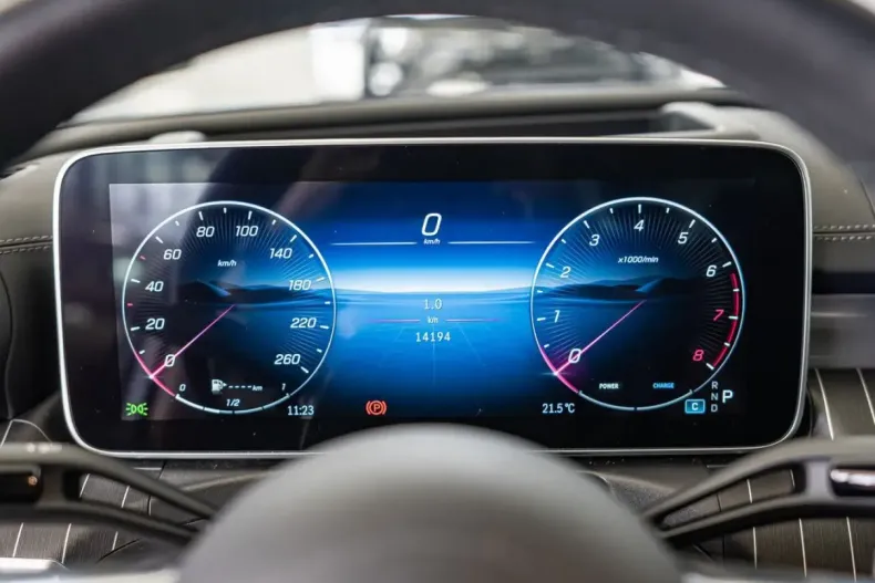 Mercedes-Benz CLE 200 din 2024 cu 14.186 km - oferta MER172858 - foto 11