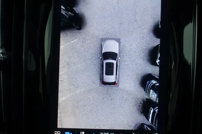 Volvo XC60 din 2025 cu 26.800 km - oferta VOL172865 - foto 21