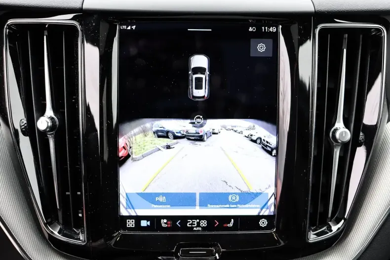 Volvo XC60 din 2023 cu 25.000 km - oferta VOL172869 - foto 9