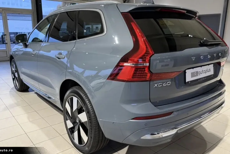 Volvo XC60 din 2024 cu 17.408 km - oferta VOL172870 - foto 8