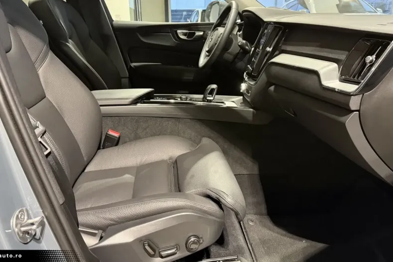 Volvo XC60 din 2024 cu 17.408 km - oferta VOL172870 - foto 10