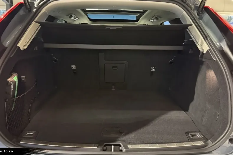 Volvo XC60 din 2024 cu 17.408 km - oferta VOL172870 - foto 14