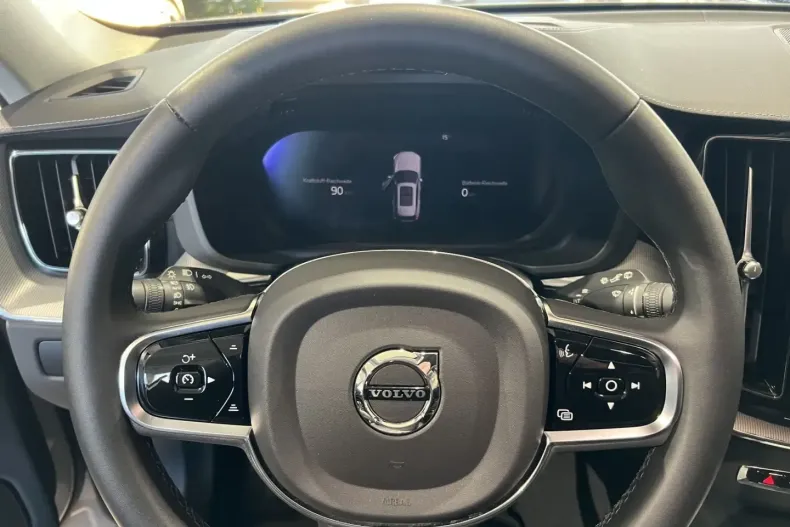 Volvo XC60 din 2023 cu 20.906 km - oferta VOL172871 - foto 23